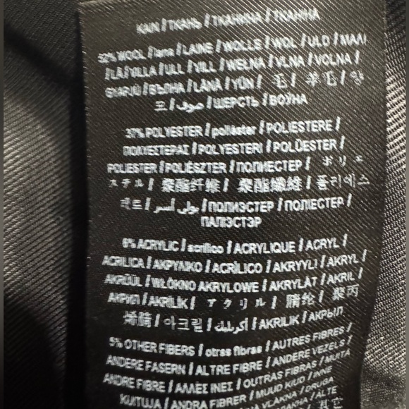 Guess long heavy overcoat in size S and black - Picture 12 of 13